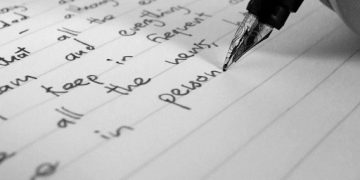 Mẫu bài luận bằng tiếng Anh về công nghệ thông tin